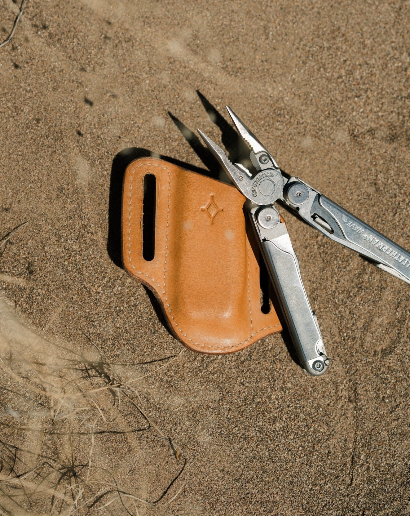 Ranchlands Mercantile: Leatherman Wave with Handmade Leather Sheath