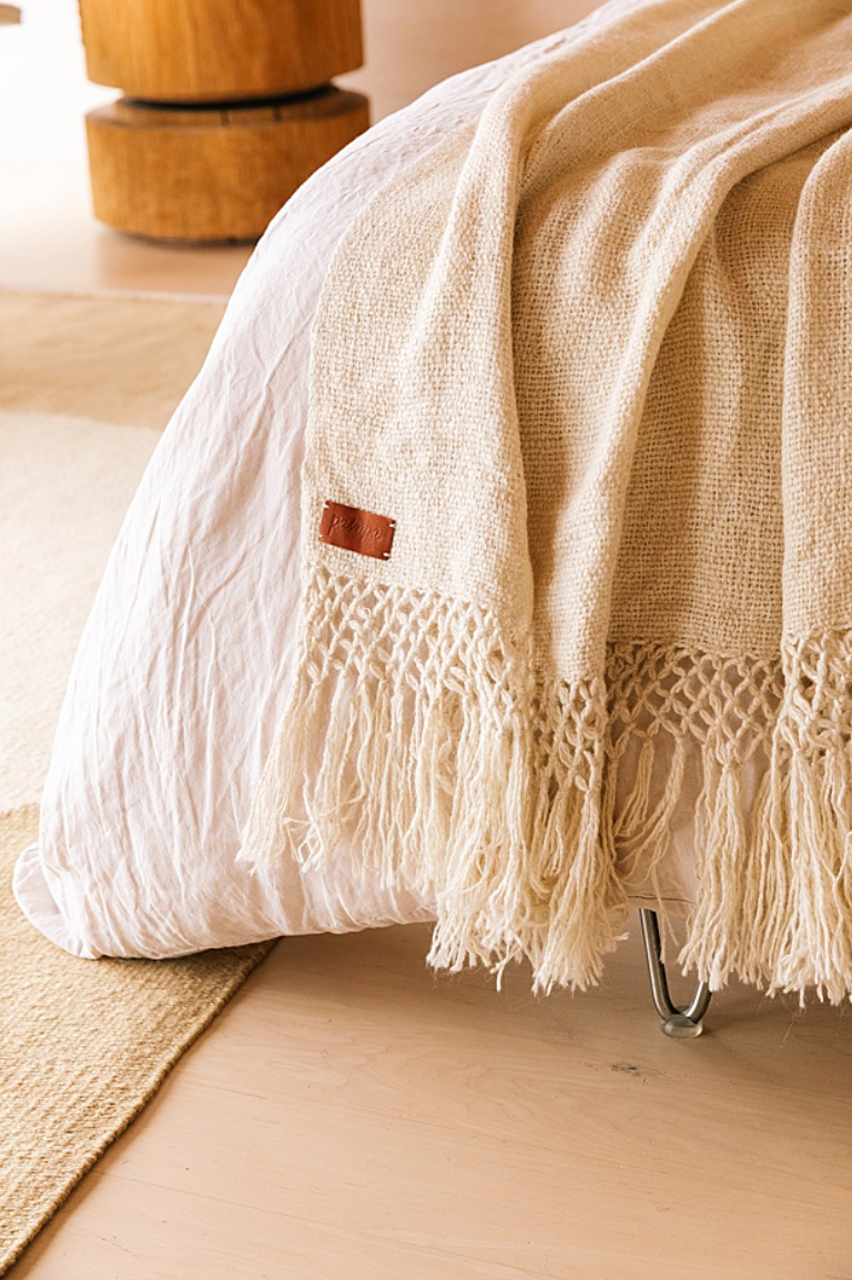 Pampa Puna Llama Throw