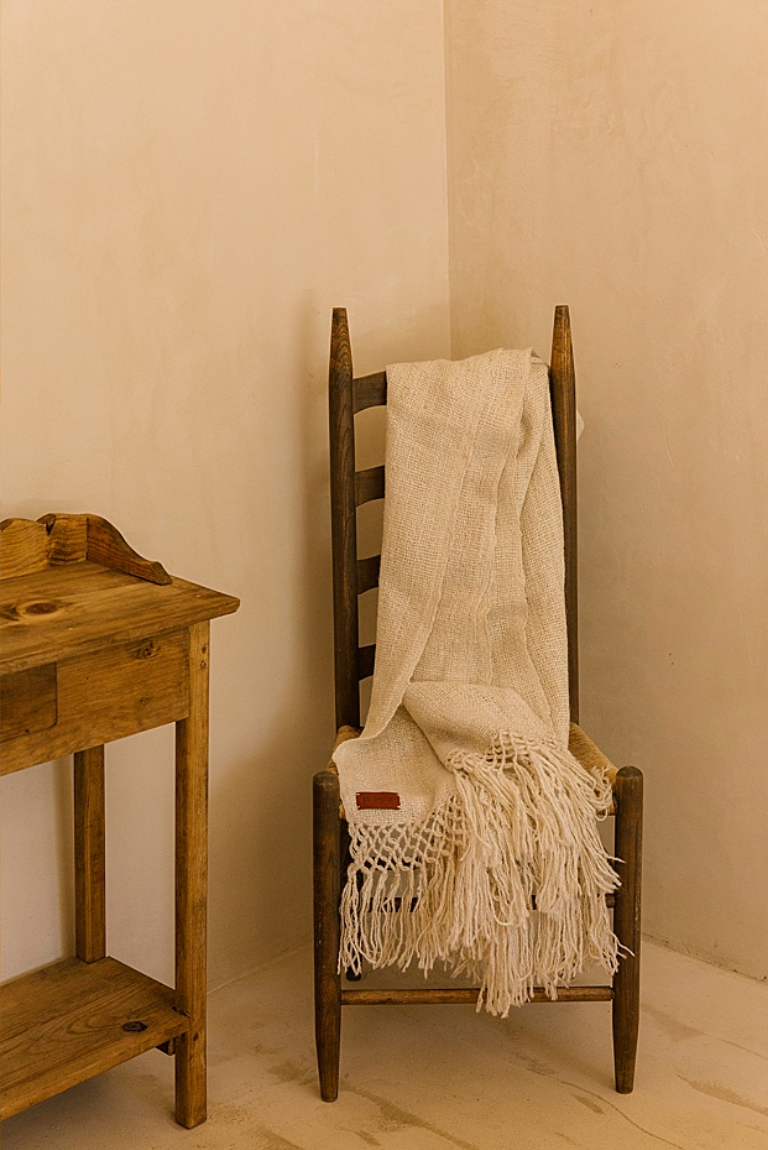 Pampa Puna Llama Throw